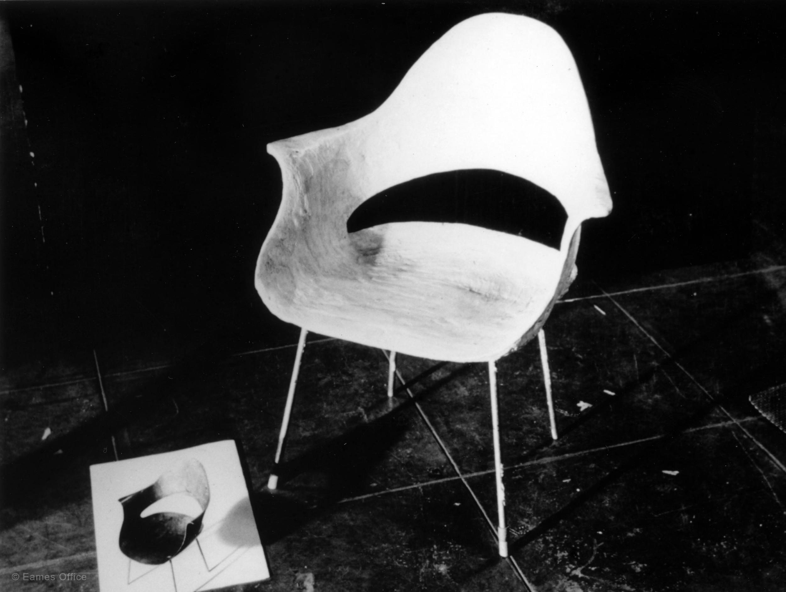 Ray Eames: The Unsung Visionary Behind Mid-Century Modern Ray Eames: The Unsung Visionary Behind Mid-Century Modern